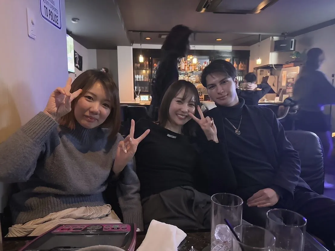 カラオケ、ダーツが無料のbar Bar ALL-IN