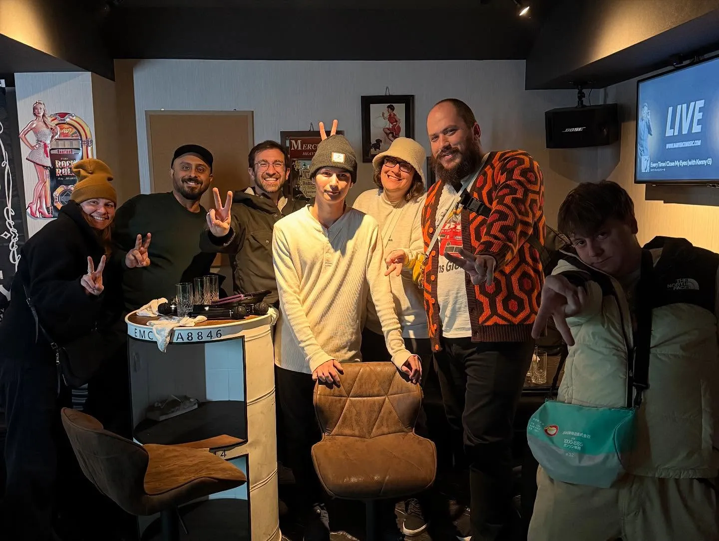 なんばでカラオケ、ダーツが無料のbar ALL-IN