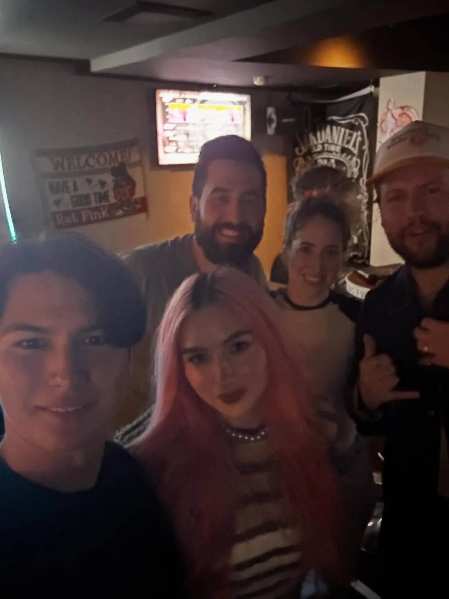 カラオケ、ダーツが無料のbar Bar ALL-IN