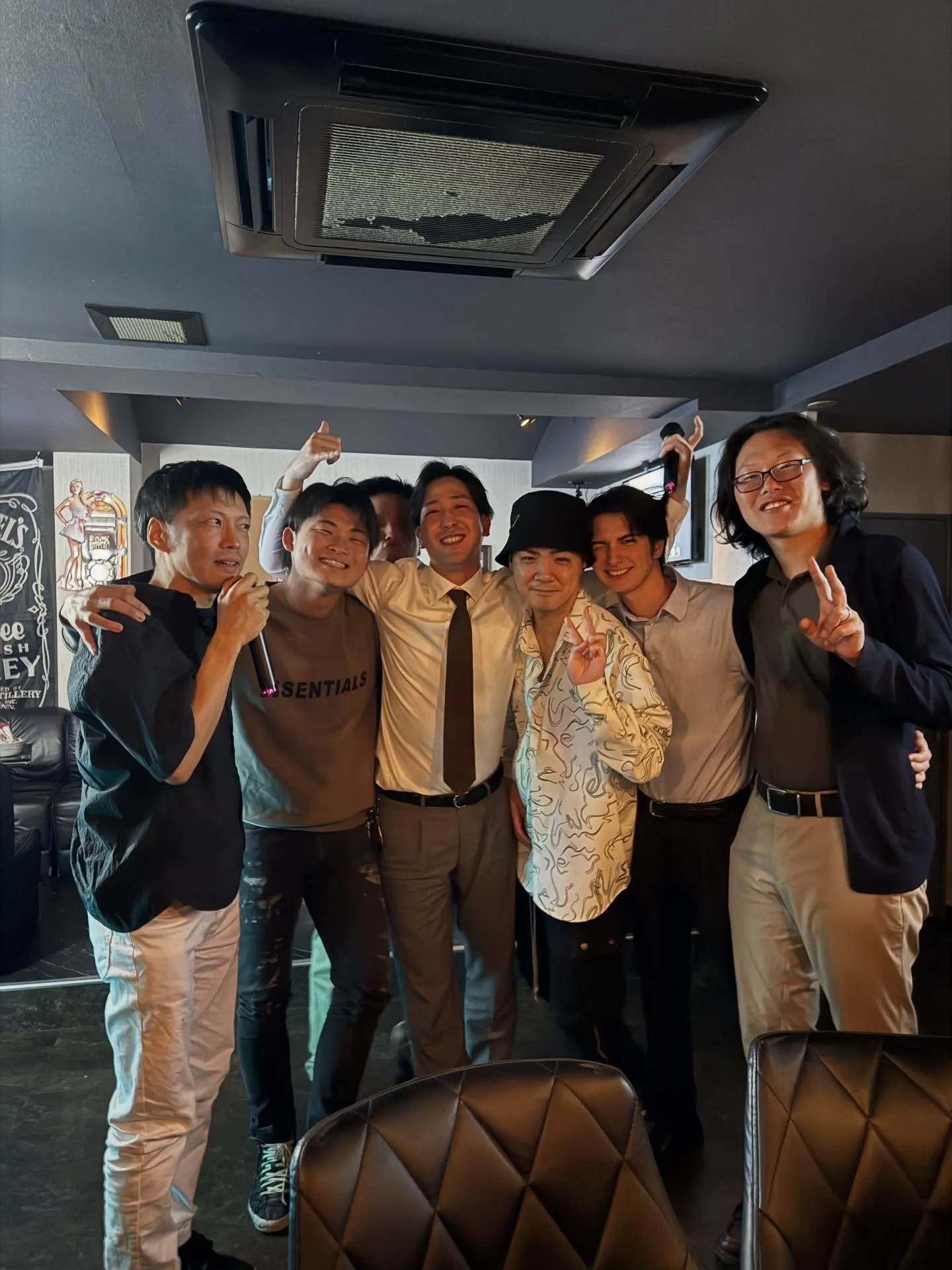 ダーツ カラオケ なんば 裏難波 BAR ALL-IN